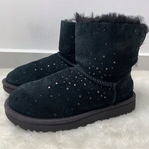 UGG #1103050 Women's Classic Mini Galaxy Stars Bling Boot Black Size 6
